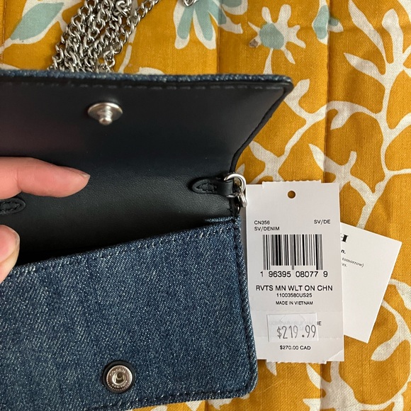 Mini Wallet On A Chain With Rivets - Picture 4 of 4